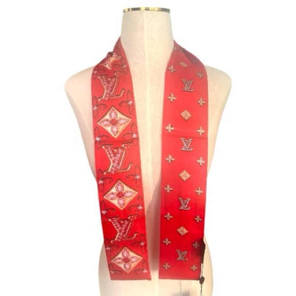 NWT Louis Vuitton Lunar New Year Dragon LV Red BB Bandeau 100% Silk Scarf 3x47” - Picture 7 of 13